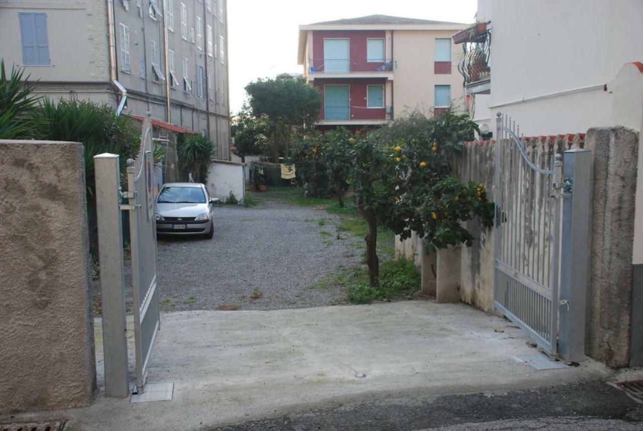 Tino Brezza Di Mare Apartment Deiva Marina Bagian luar foto